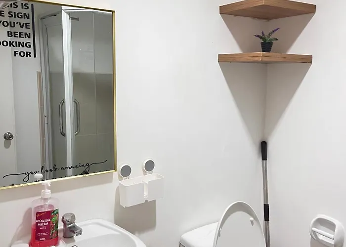 Vibe Inside It Park Aparthotel Cebu